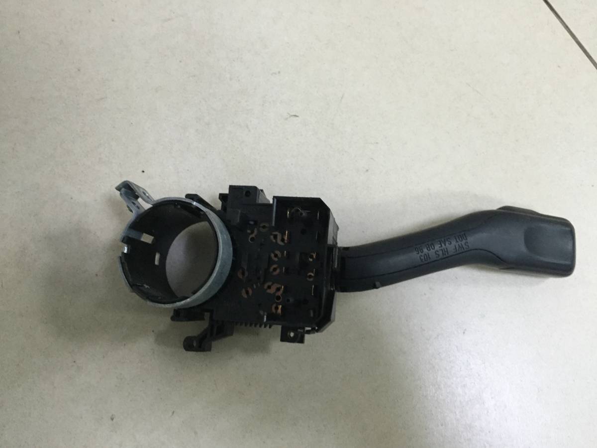Переключатель поворотов подрулевой Skoda Octavia (A4 1U-) 2000-2011