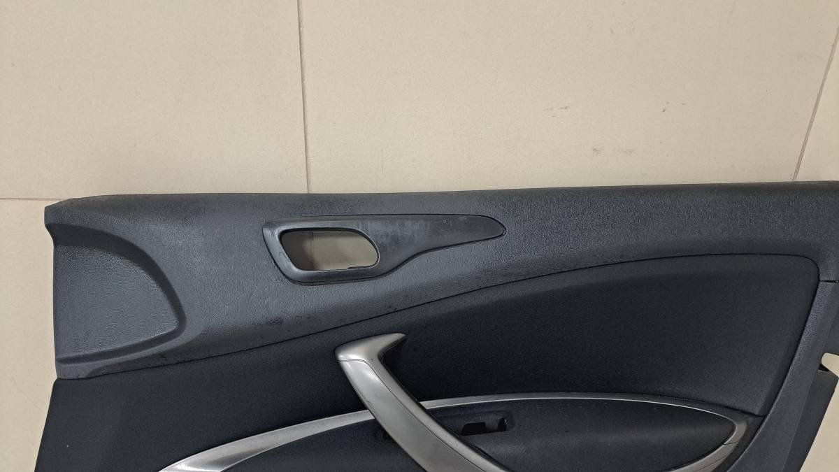 Обшивка двери передней правой Citroen C5 2008-2016