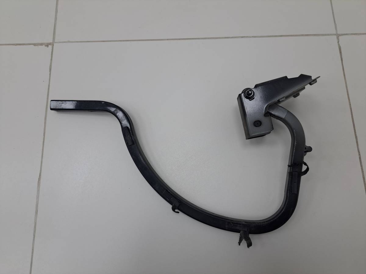 Петля крышки багажника Volkswagen Polo (Sed RUS) 2011>