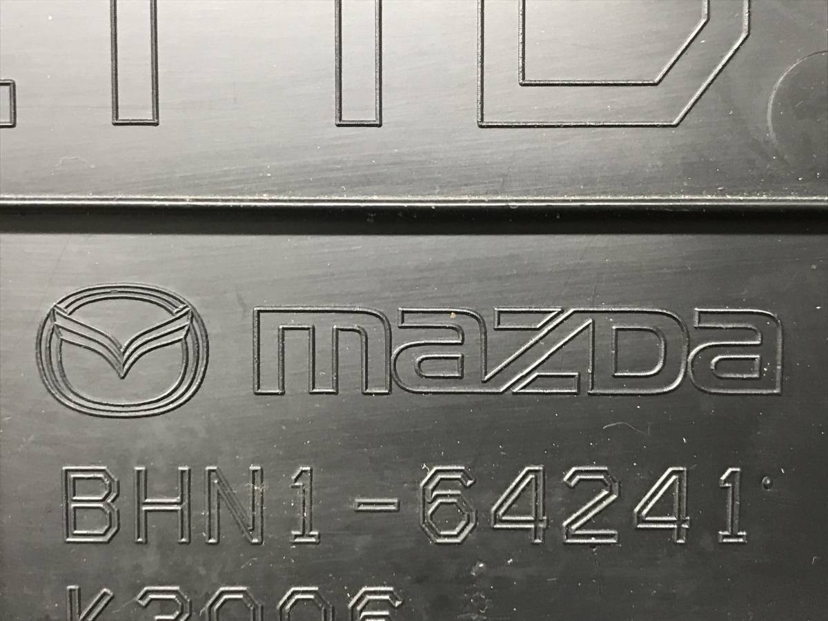 Накладка консоли КПП Mazda Mazda 3 (BM) 2013-2016