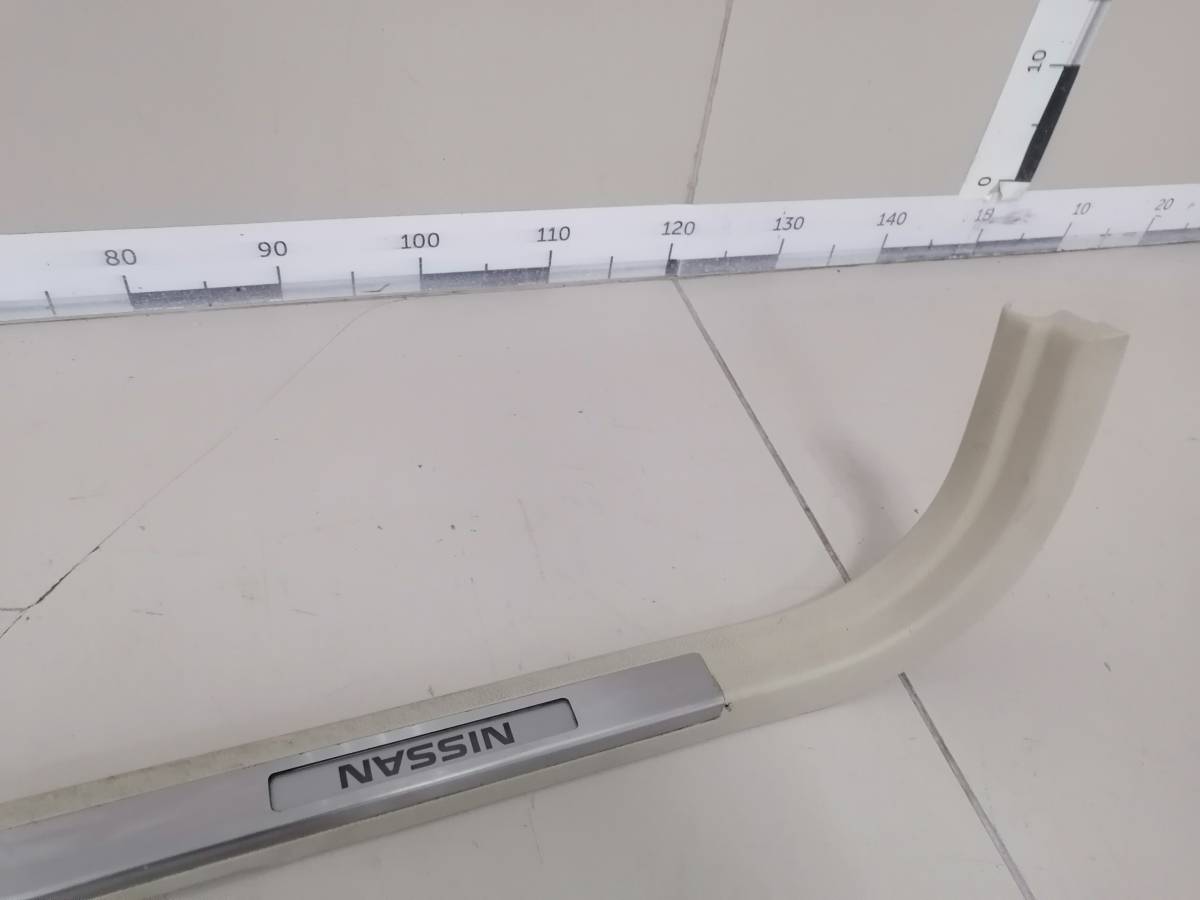 Накладка порога (внутренняя) Nissan Fuga Y50 2004-2009