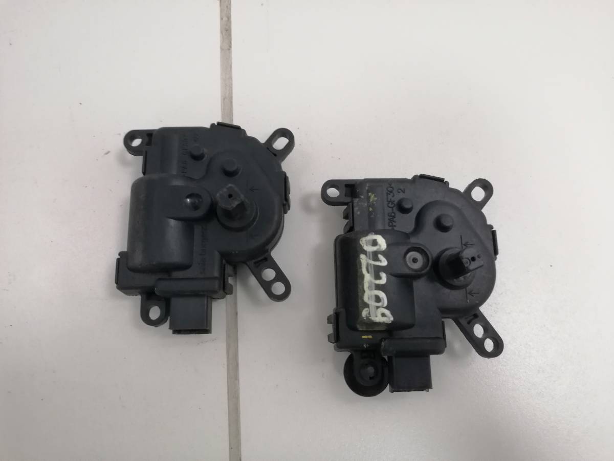 Моторчик заслонки печки Ford Mondeo 4 2007-2015