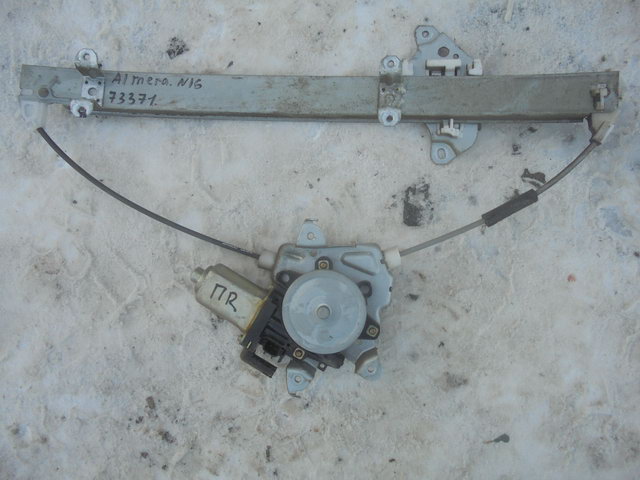 Стеклоподъемник электр. передний правый для Nissan Almera (N16) 2000-2006