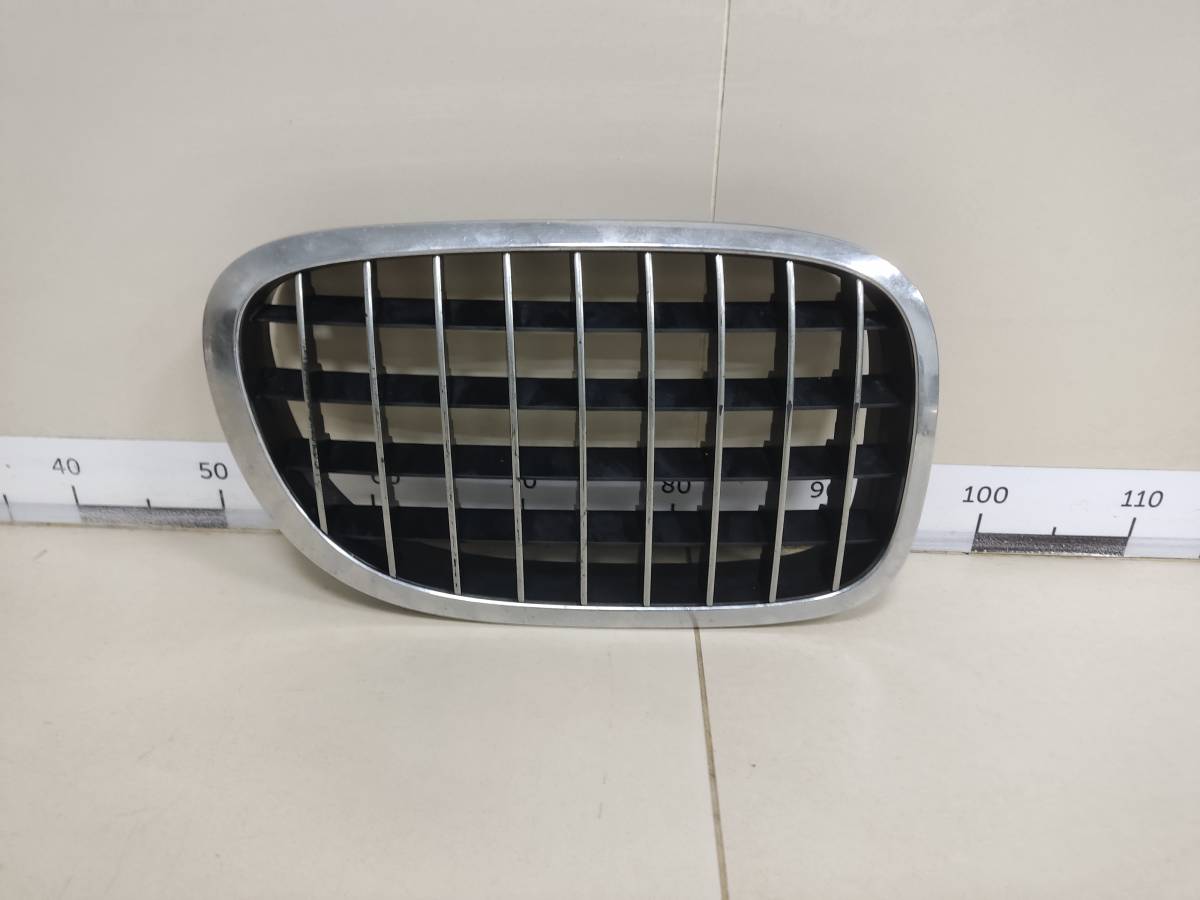 Решетка радиатора правая BMW 7-Series F01  2008-2015