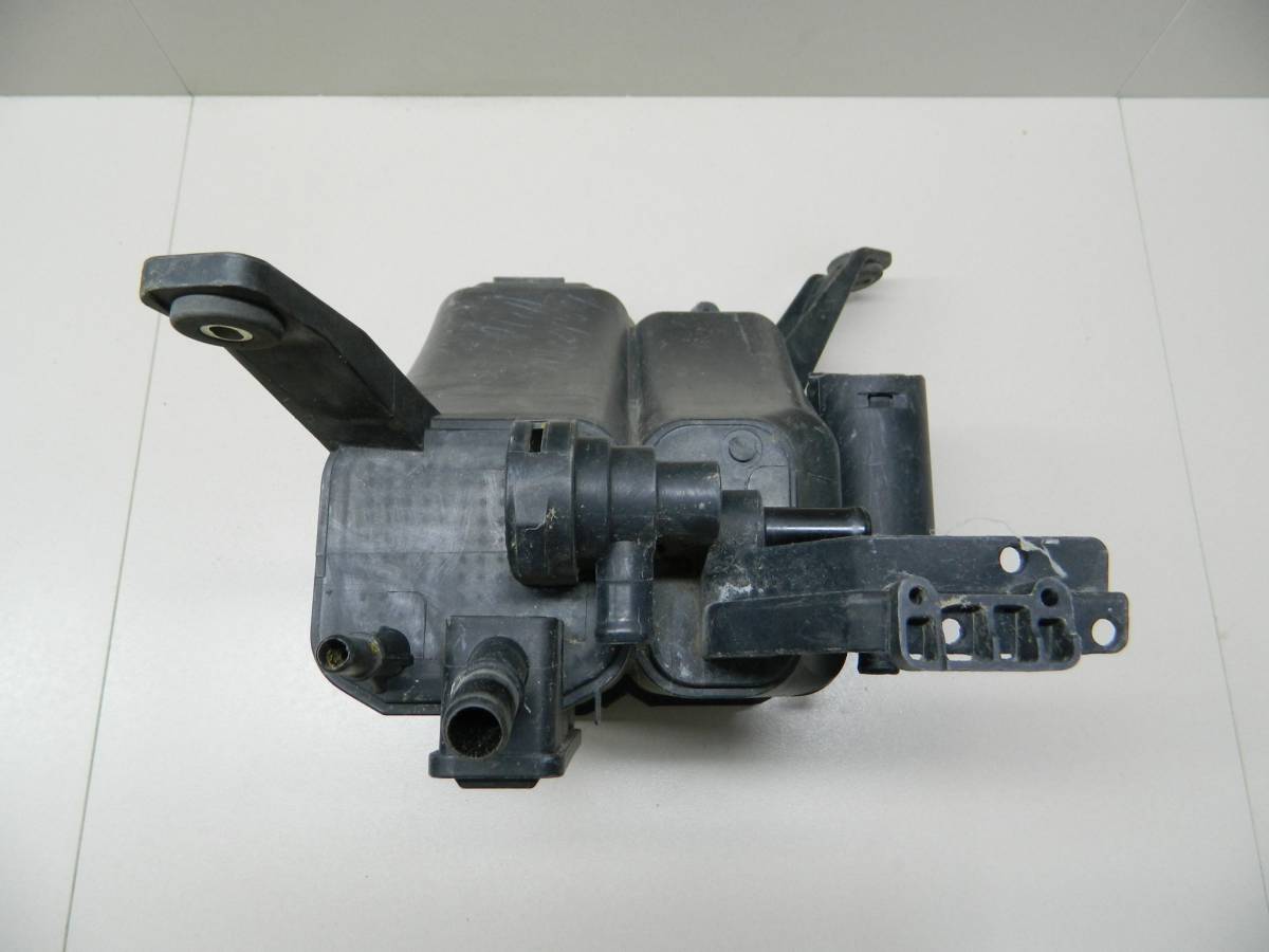 Абсорбер (фильтр угольный) Volkswagen Touareg (7L) 2002-2010
