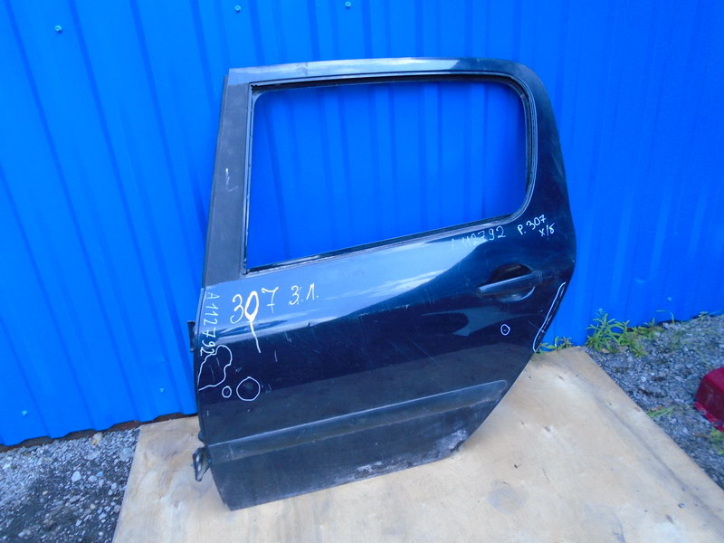 Дверь задняя левая Peugeot 307 2001-2008