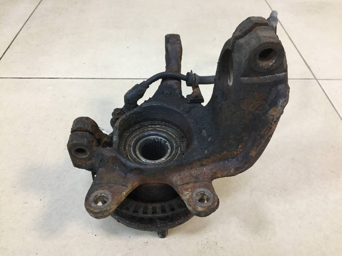 Кулак поворотный передний левый Ford Puma 1997-2003