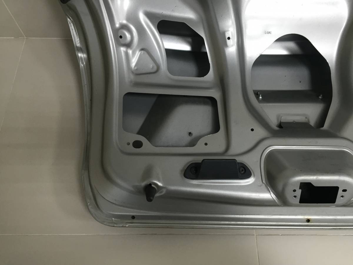 Крышка багажника Lada Granta 2011>