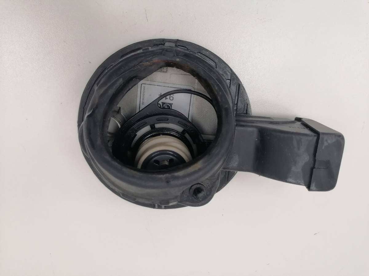Лючок бензобака Ford Focus 1 1998-2004
