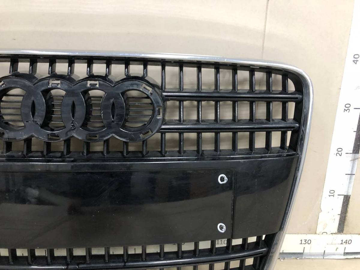 Решетка радиатора Audi Q7 (4L) 2005-2015