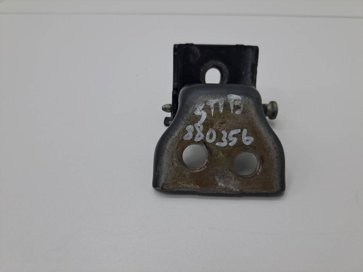 Петля двери задней правой верхняя Peugeot 407 2004-2010
