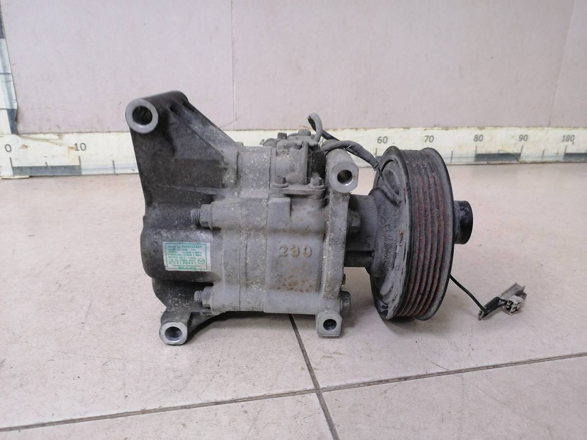Компрессор системы кондиционирования Mazda Demio DE 2007-2011