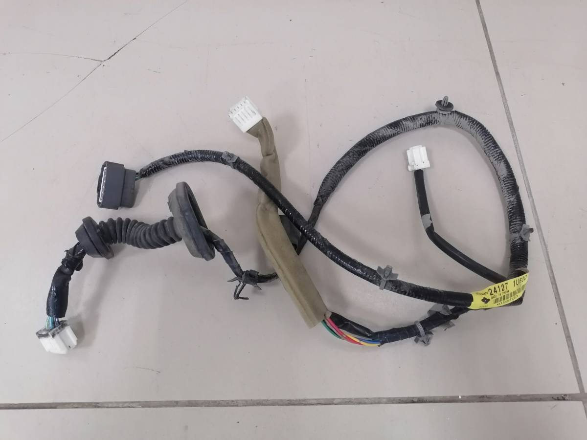 Проводка двери Nissan Note (E11) 2006-2013
