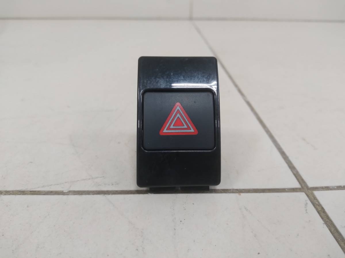 Кнопка аварийной сигнализации Audi A6 (C7) 2011>