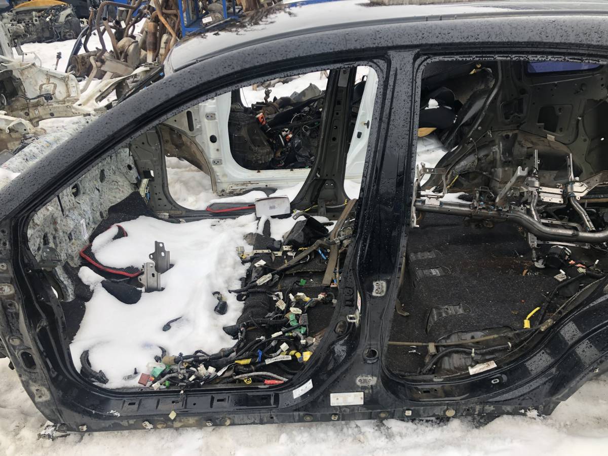 Порог со стойкой левый Honda CR-V 2007-2012