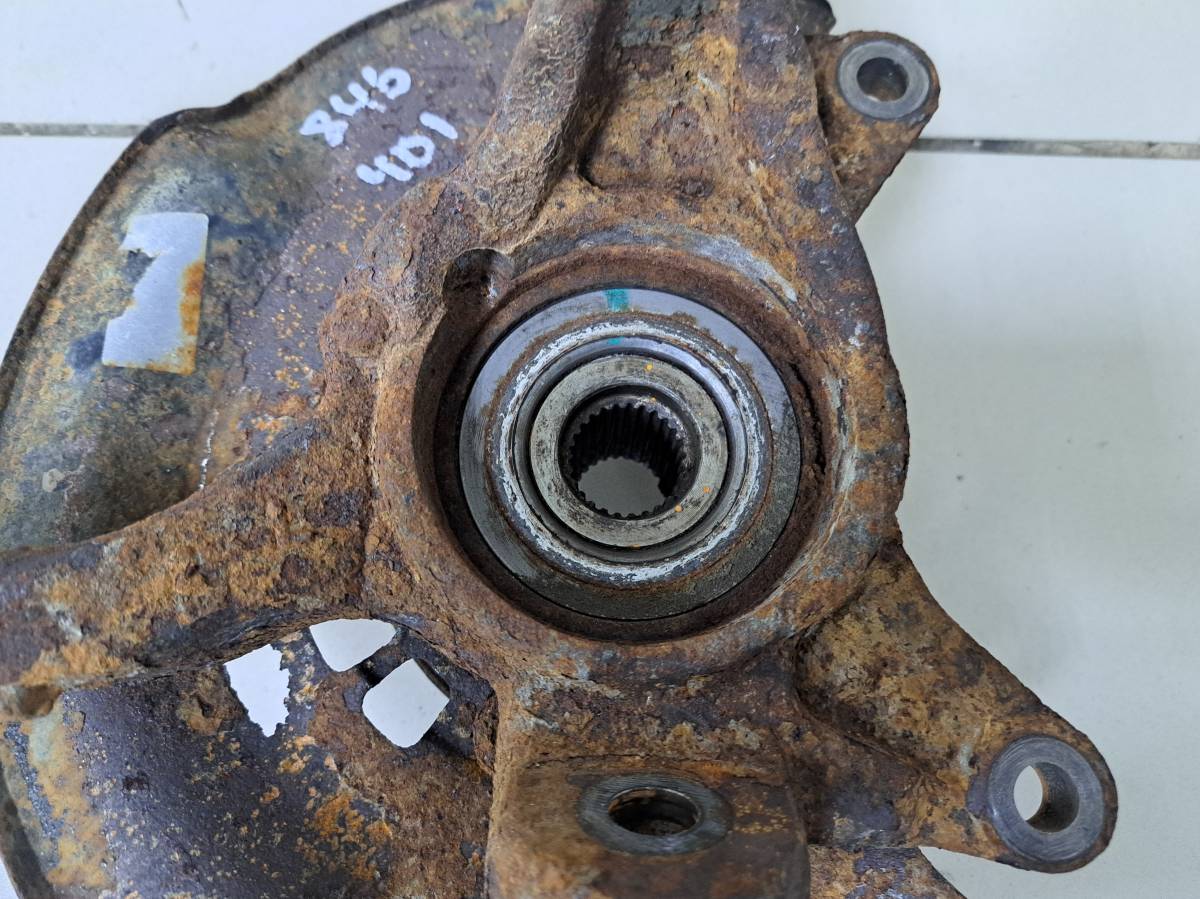 Кулак поворотный передний левый Toyota Camry (XV30) 2001-2006 Кулак поворотный передний левый Toyota Camry (XV30) 2001-2006