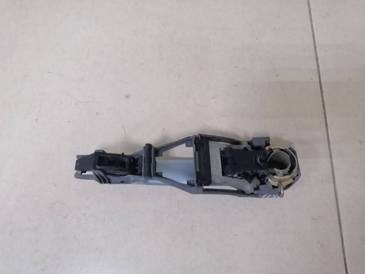 Ручка двери задней наружная правая Volkswagen Passat (B5+) 2000-2005