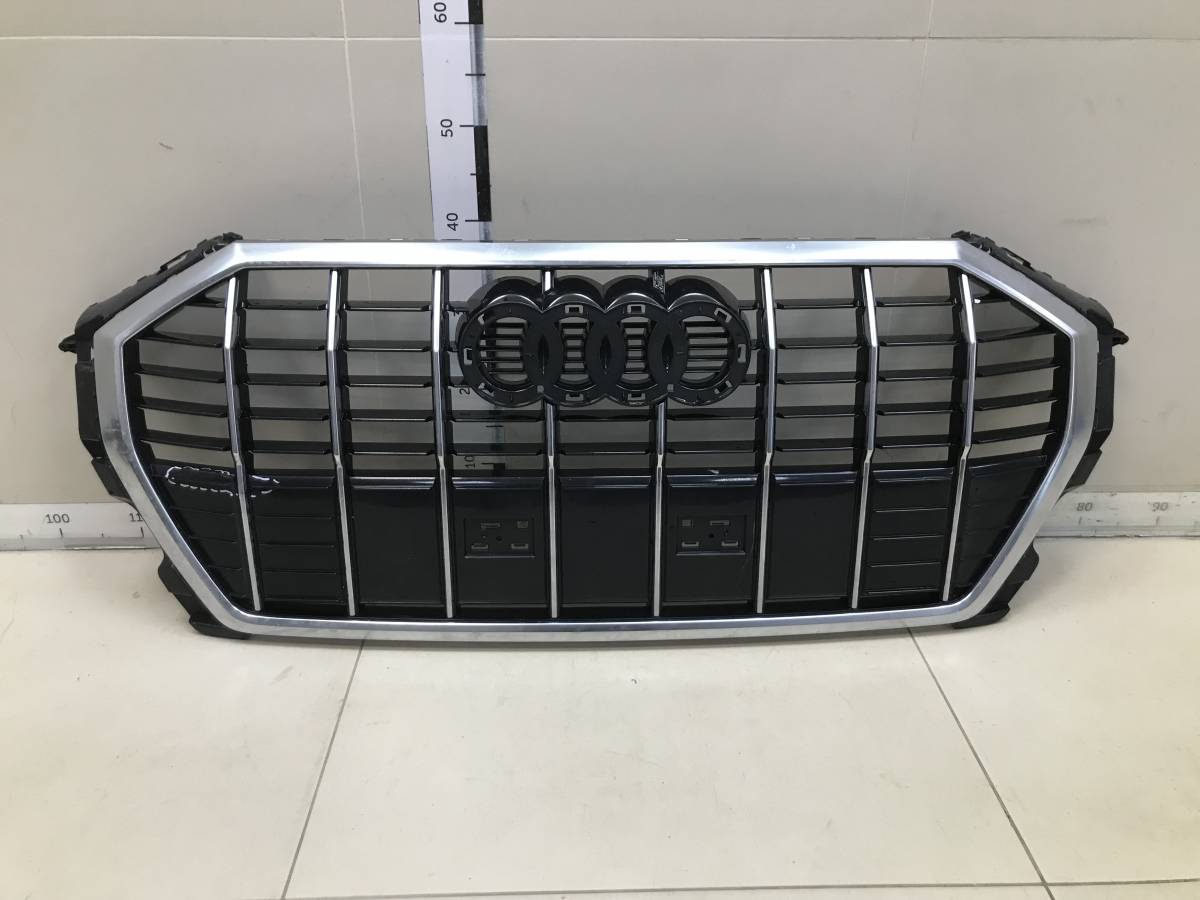 Решетка радиатора Audi Audi Q3 (F3) 2018>