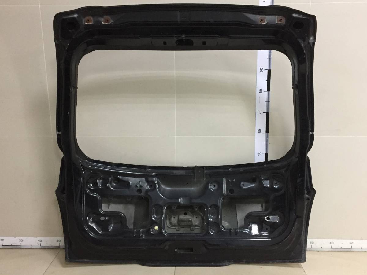 Дверь багажника Nissan March (K12) 2002-2010