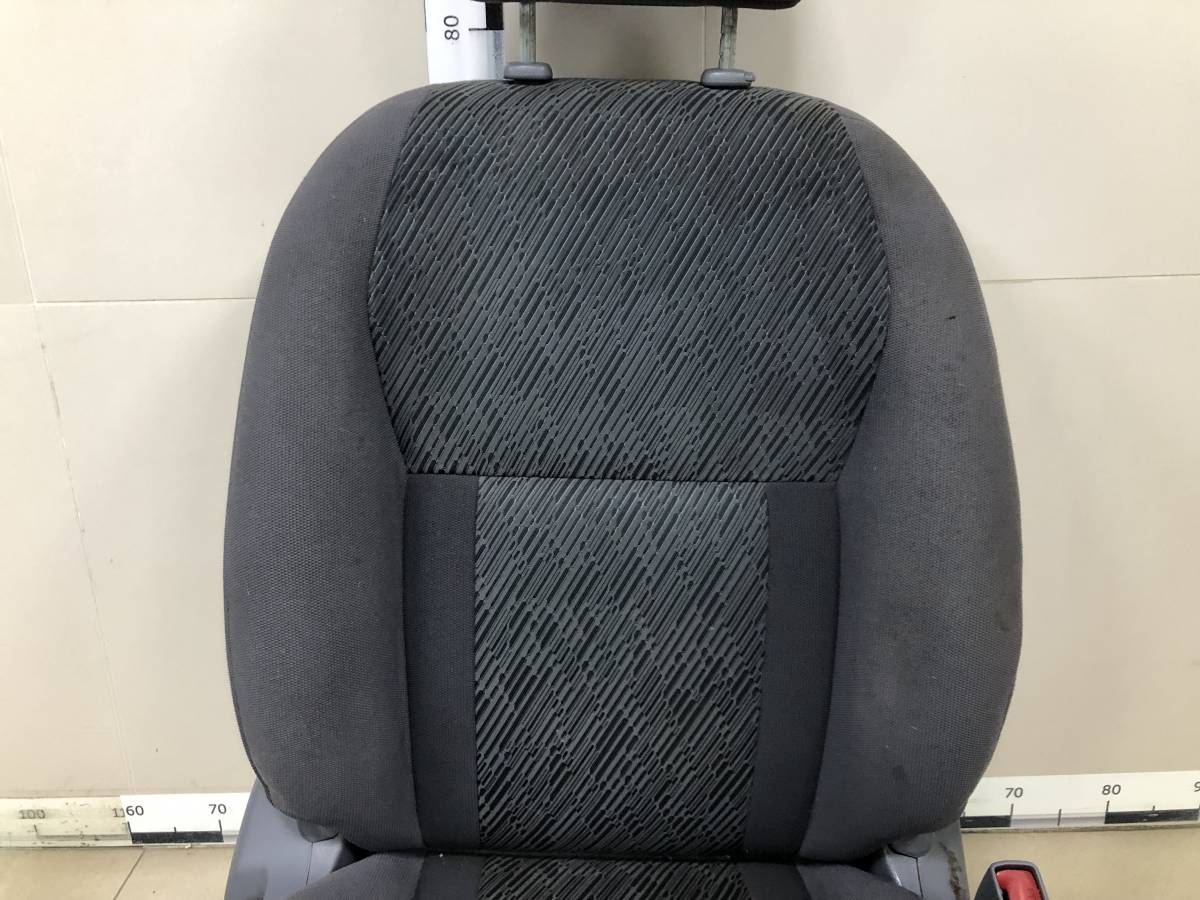 Сиденье переднее правое Toyota Rav 4 (A20) 2000-2005