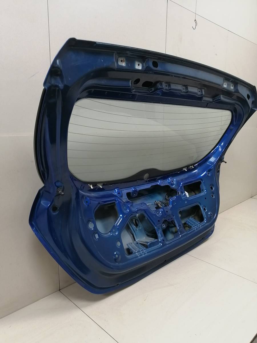 Дверь багажника со стеклом Hyundai Solaris 2010-2017