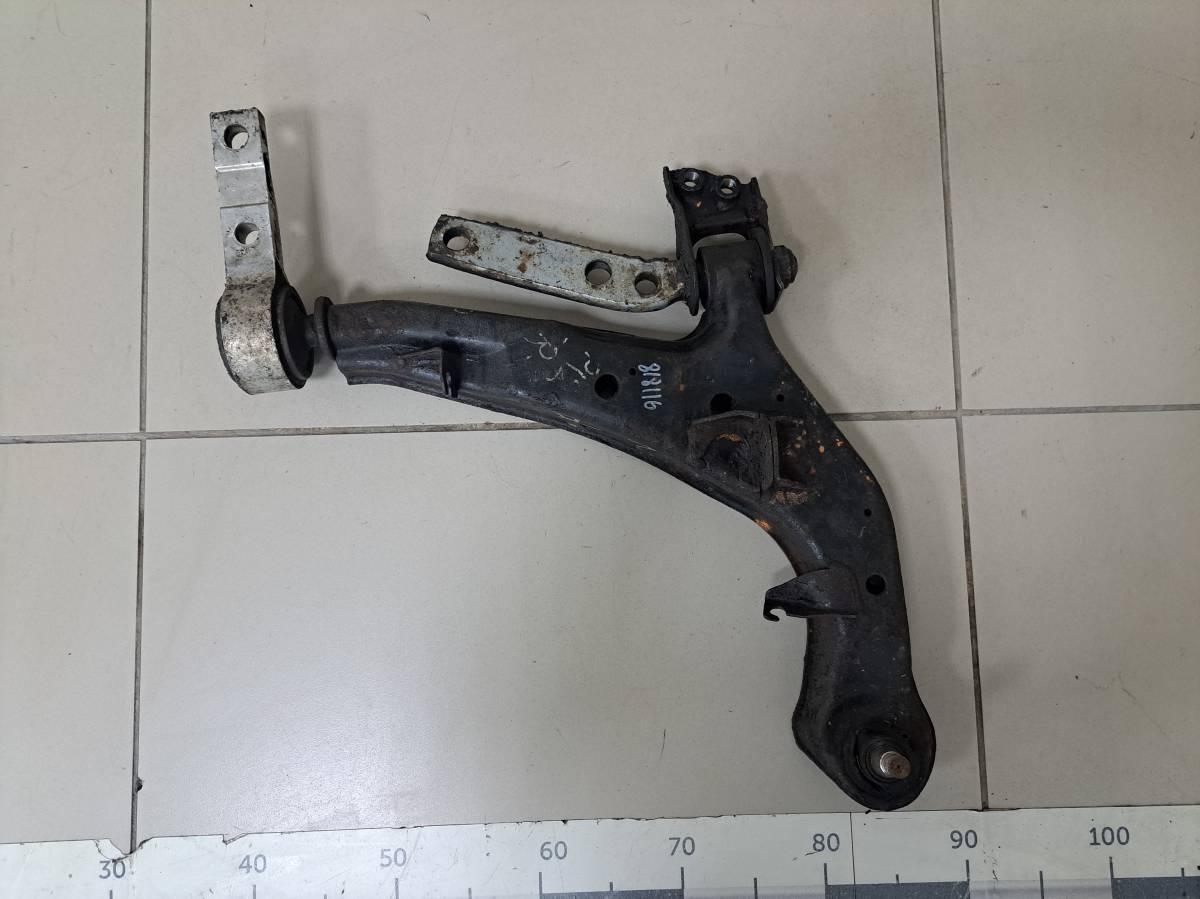 Рычаг передний нижний правый Nissan Primera (P12) 2002-2007 Рычаг передний нижний правый Nissan Primera (P12) 2002-2007