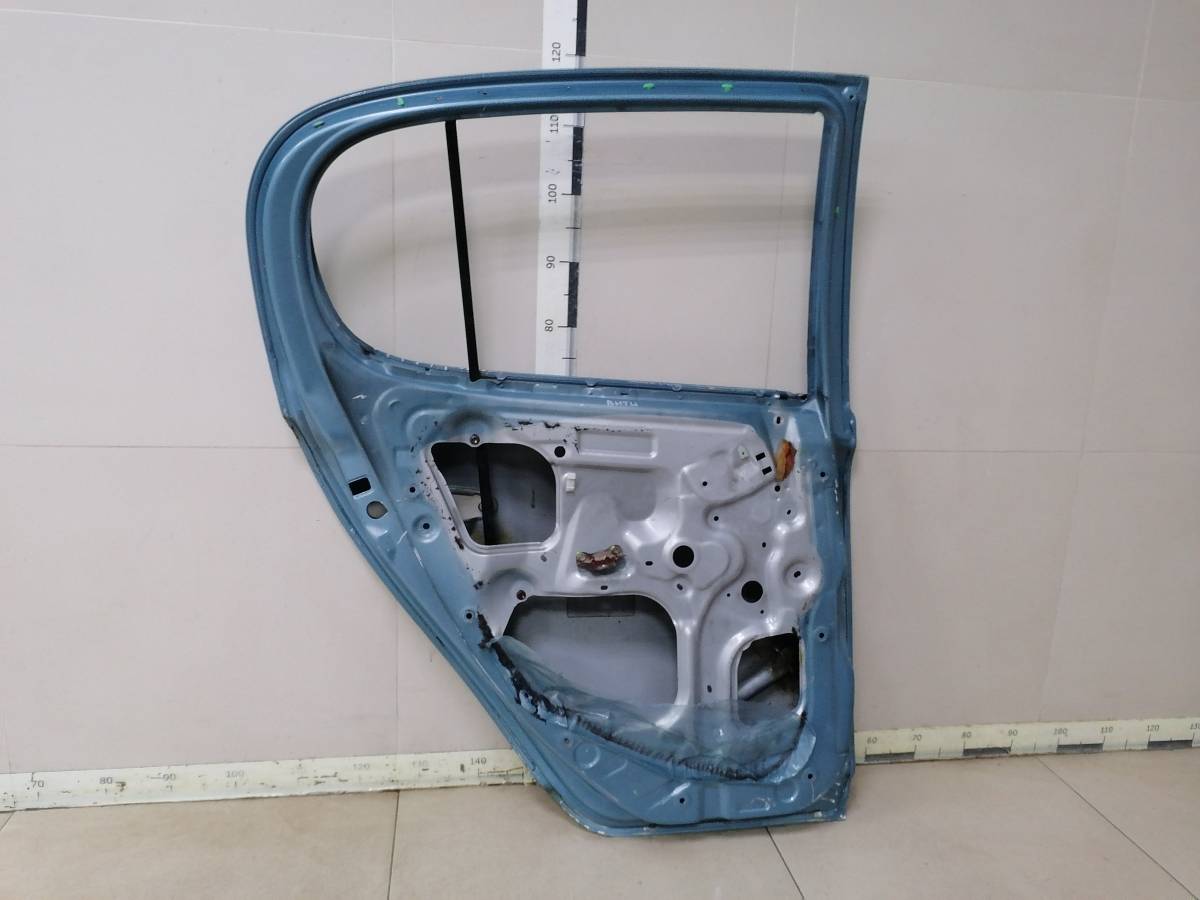 Дверь задняя левая Toyota Vitz (P10) 1999-2005