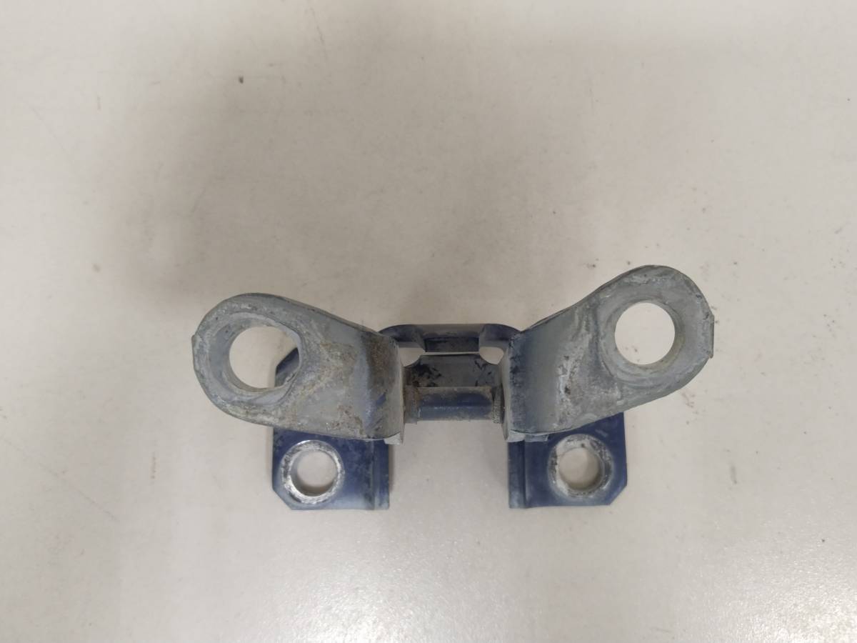 Петля двери багажника Toyota Land Cruiser Prado (J120) 2002-2009