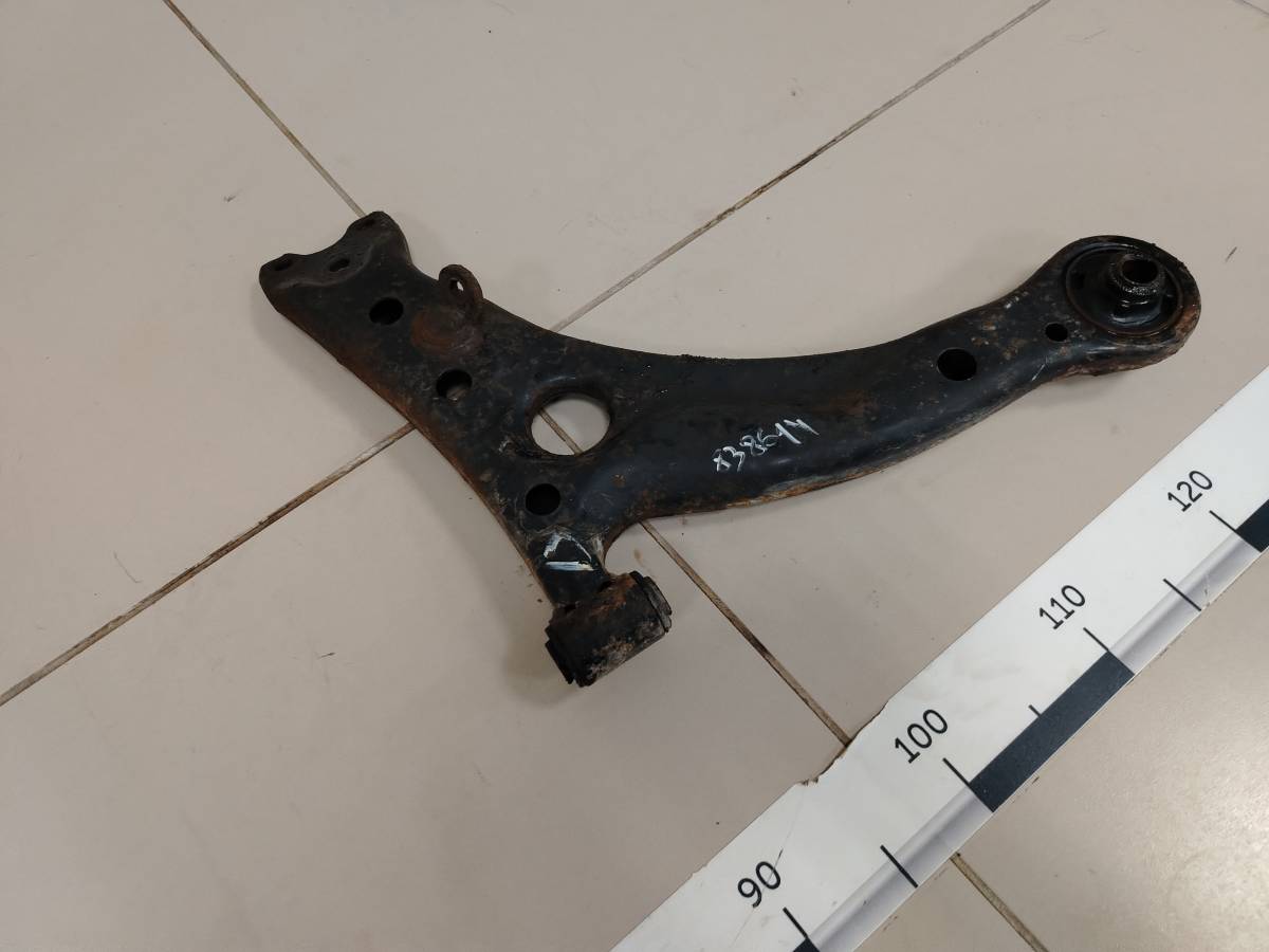 Рычаг передний правый Toyota Carina (T210) 1996-2001 Рычаг передний правый Toyota Carina (T210) 1996-2001