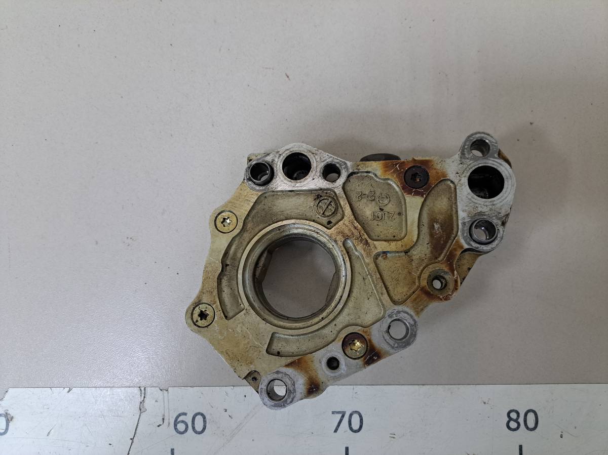 Насос масляный Mazda Mazda 3 (BK) 2002-2009 Насос масляный Mazda Mazda 3 (BK) 2002-2009