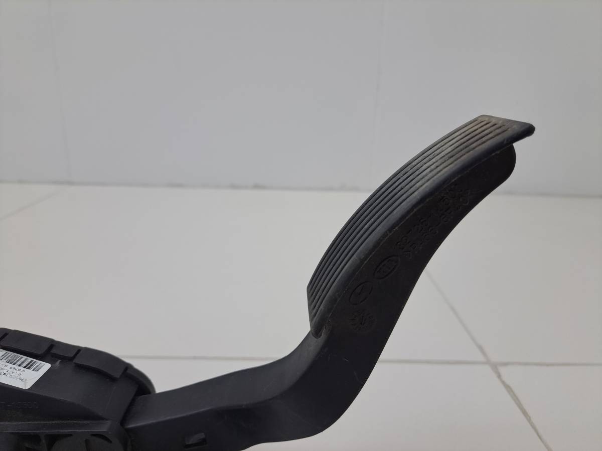 Педаль газа Kia Rio 3 (UB) 2011-2017