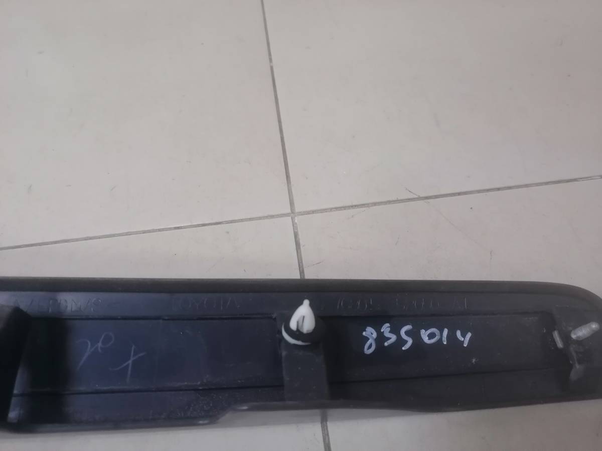 Накладка двери багажника Toyota Probox NSP160 2014