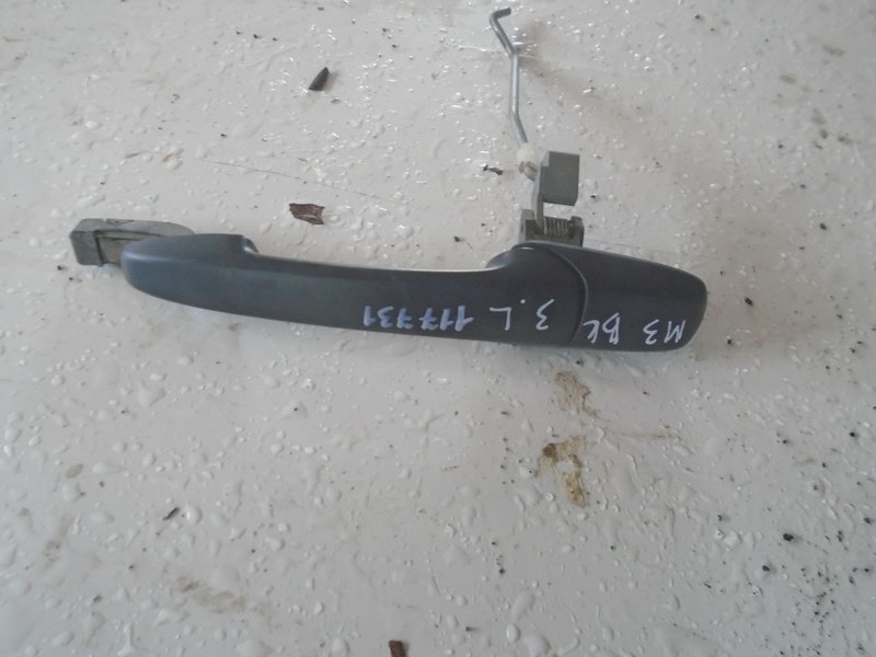 Ручка двери задней наружная левая для Mazda 3 (BK) 2002-2009