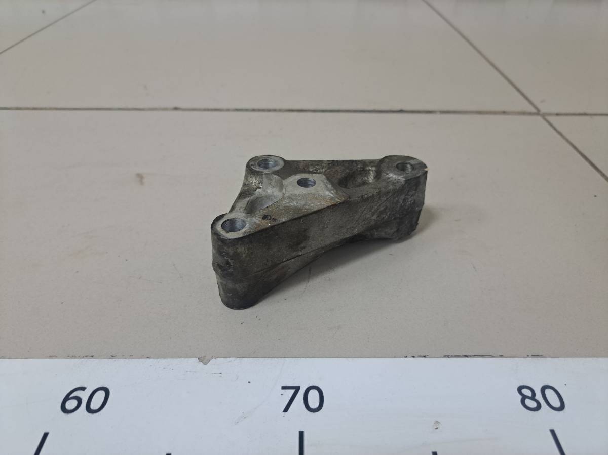 Кронштейн генератора Lexus RX 300 (XU10) 1997-2003 Кронштейн генератора Lexus RX 300 (XU10) 1997-2003
