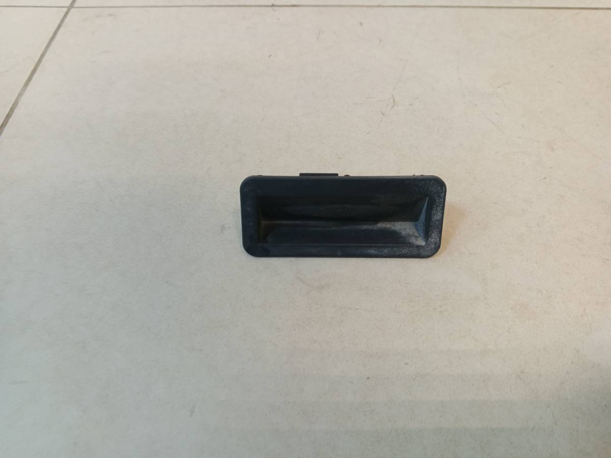 Кнопка открывания багажника Ford Mondeo 4 2007-2015