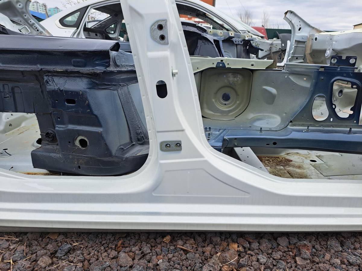 Порог со стойкой правый Citroen C4 2011>