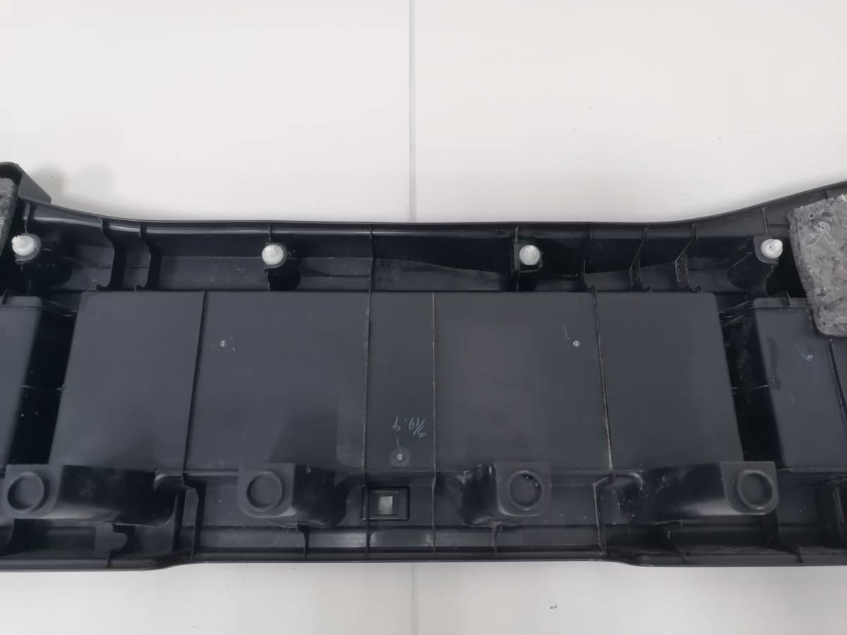 Ящик для инструментов Toyota Rav 4 (XA50) 2018>