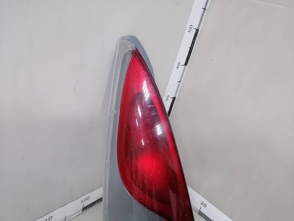 Фонарь задний левый Toyota Funcargo (XP20) 1999-2005