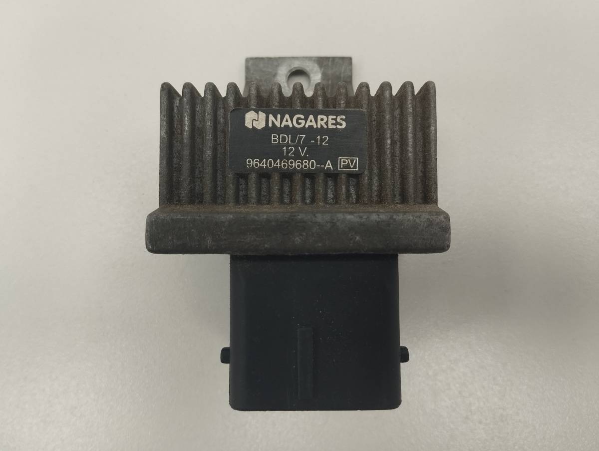 Реле свечей накала Nissan Qashqai (J10) 2006-2013