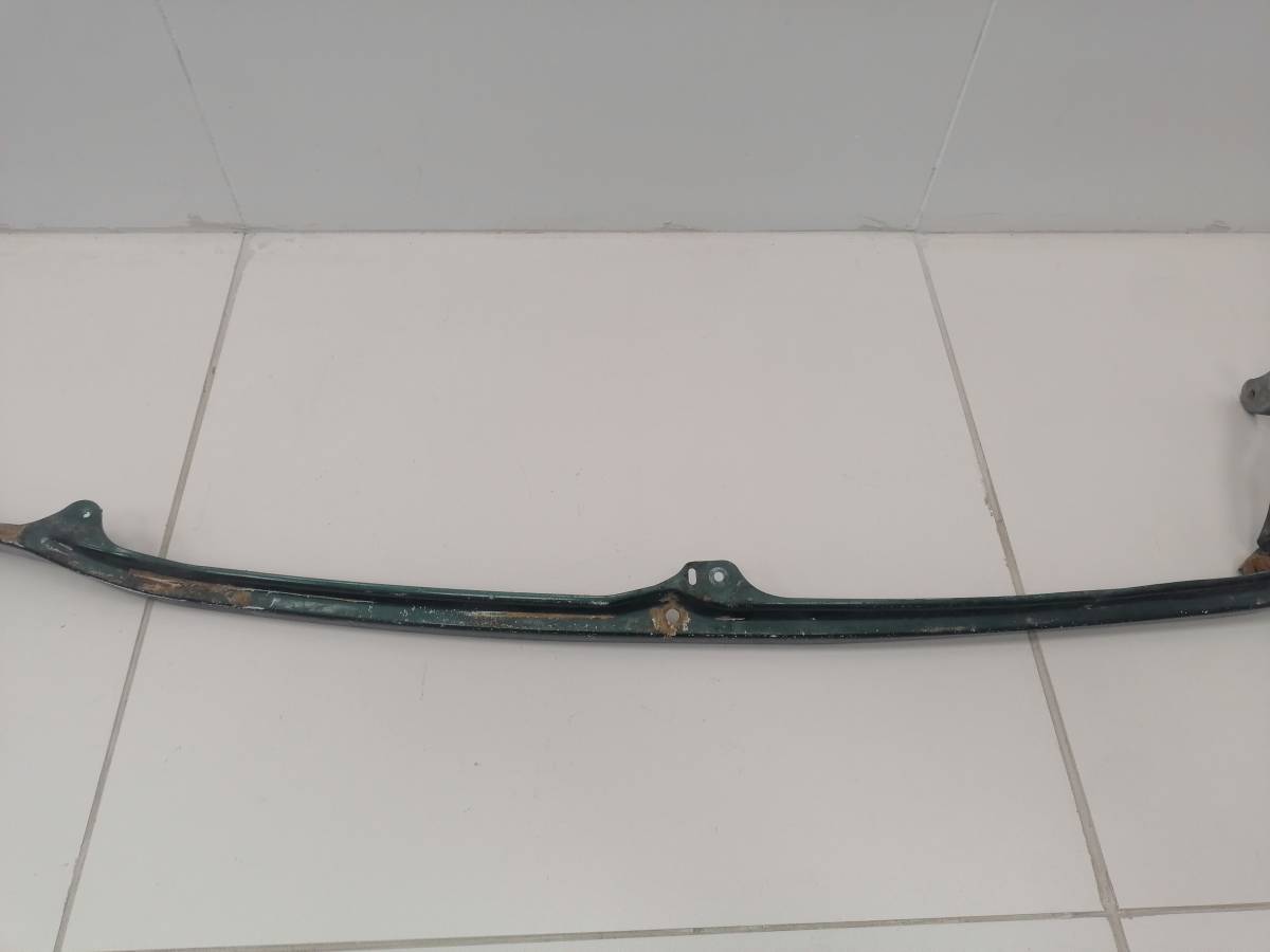 Усилитель переднего бампера Toyota Land Cruiser (J100) 1998-2007