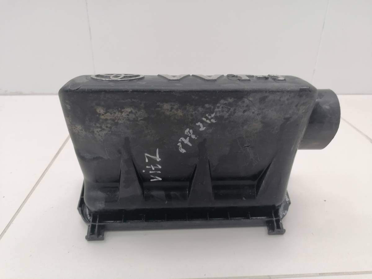 Крышка воздушного фильтра Toyota Vitz P90 2005-2011