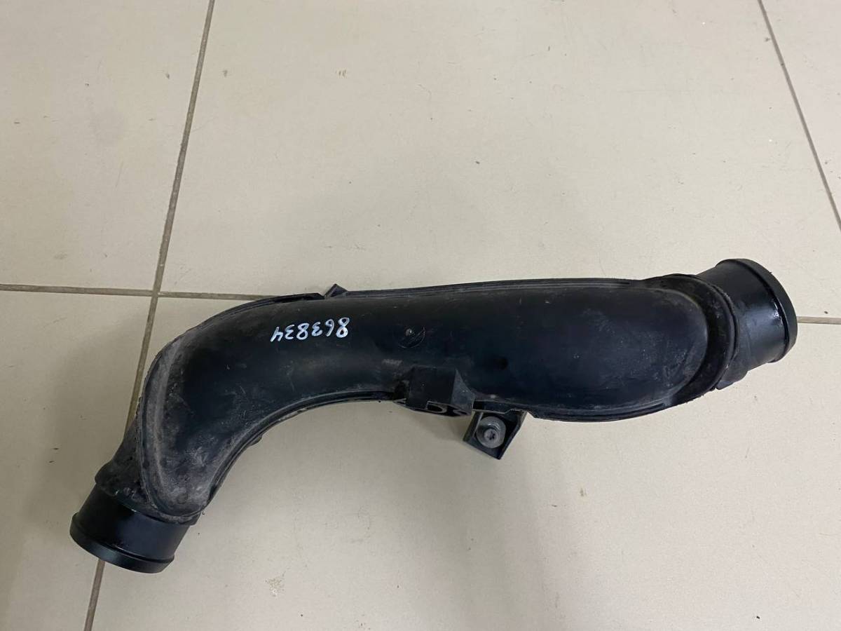 Патрубок интеркулера Volkswagen Passat B6 2005-2010