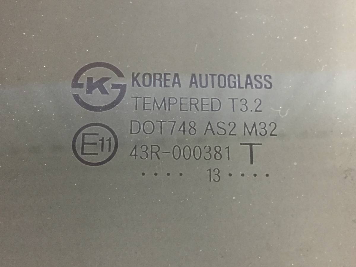 Стекло двери передней левой Hyundai Solaris 2010-2017