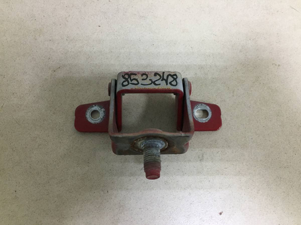 Петля двери багажника Hyundai Getz 2002-2010