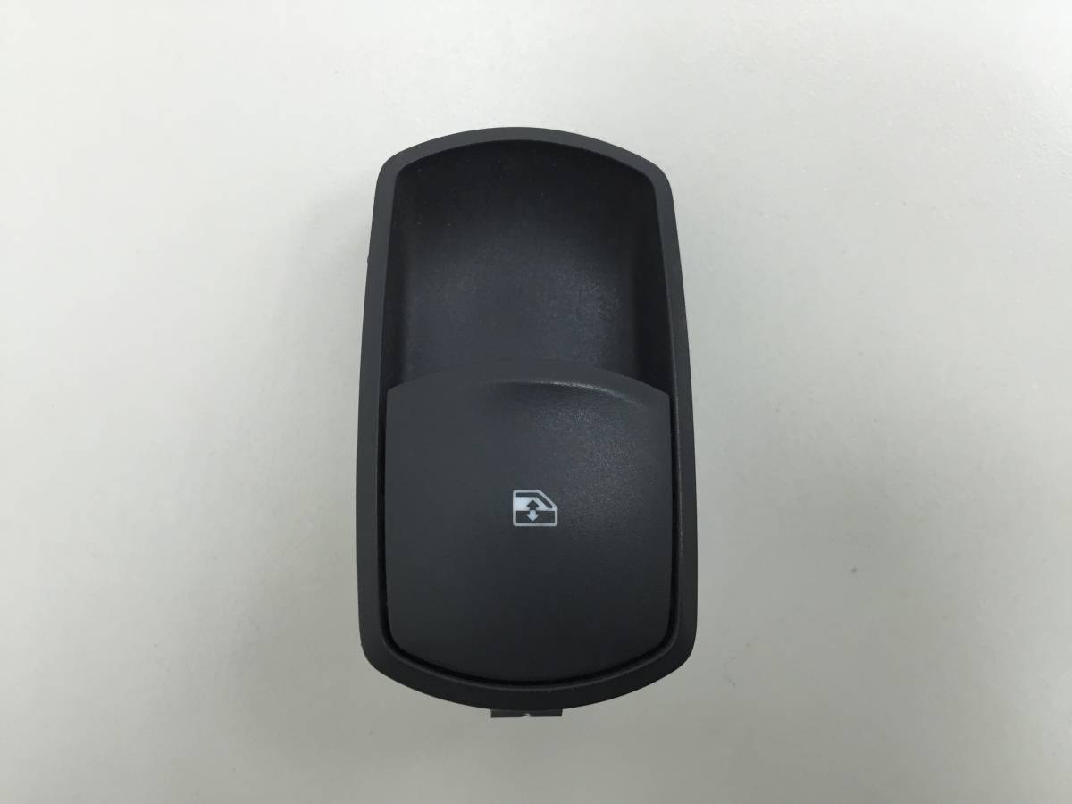 Кнопка стеклоподъемника Opel Corsa (D) 2006-2015