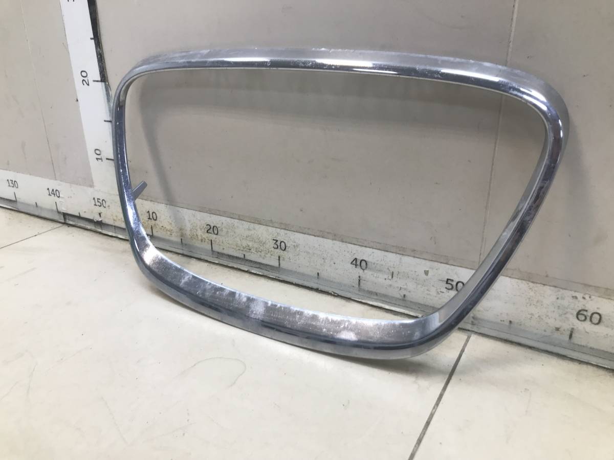 Молдинг решетки радиатора Seat Altea 2004-2015