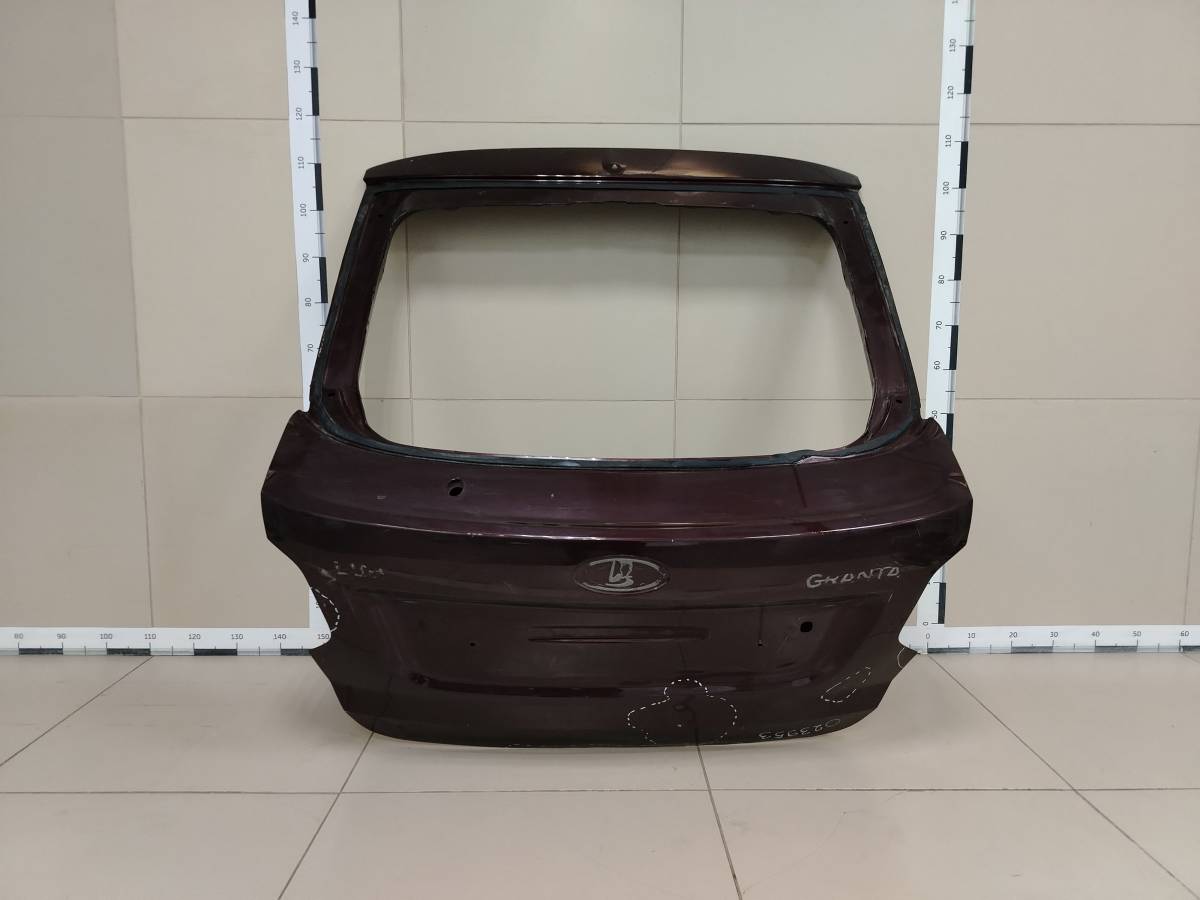 Дверь багажника Lada Granta 2011>
