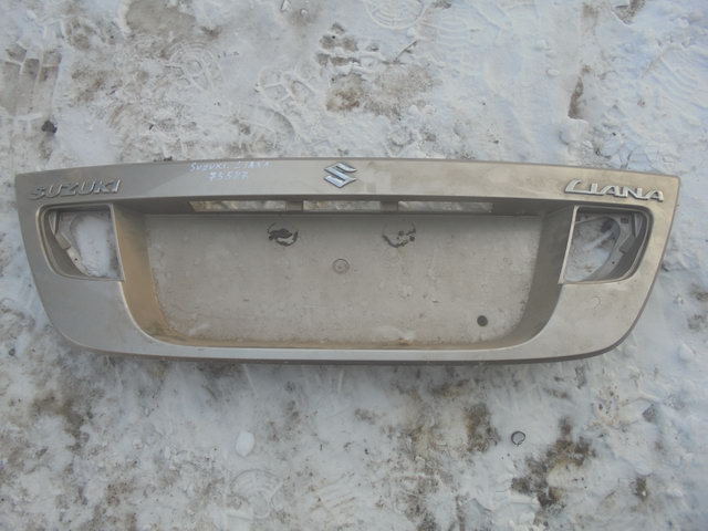 Накладка крышки багажника для Suzuki Liana 2001-2007