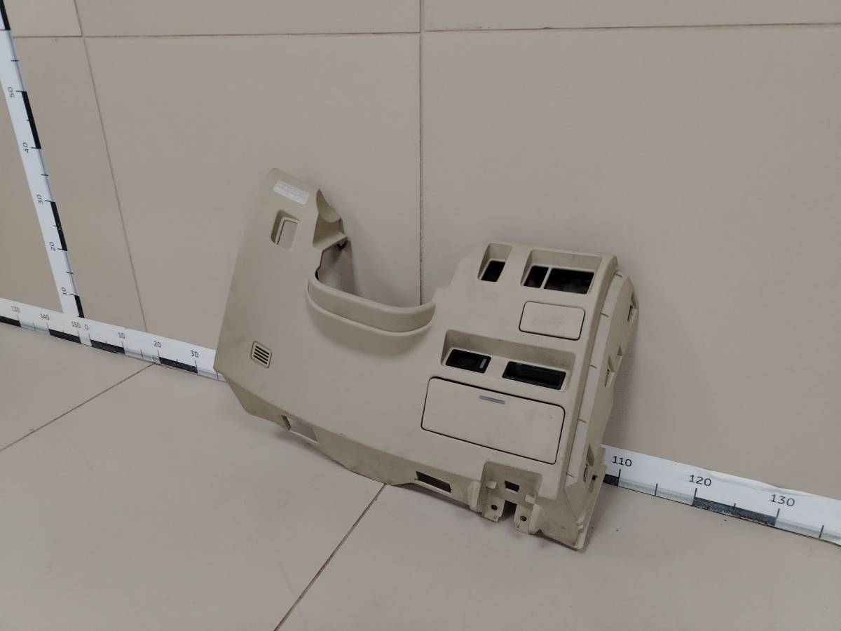 Накладка торпедо Nissan Fuga Y50 2004-2009
