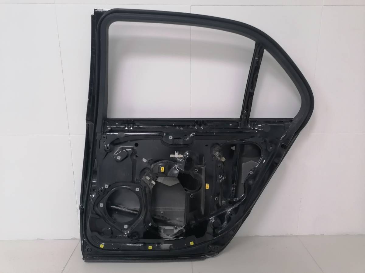 Дверь задняя правая Toyota  Celsior (F30) 2003